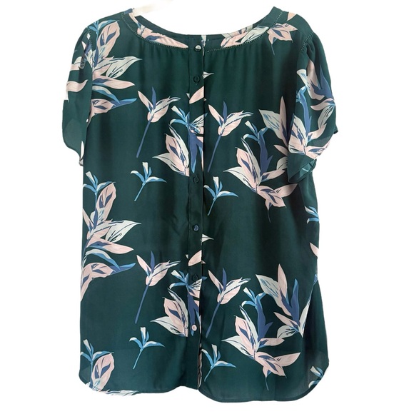 ⭐️ 41 Hawthorn Lakynn Lattice Detail Button Back Blouse - Picture 6 of 7